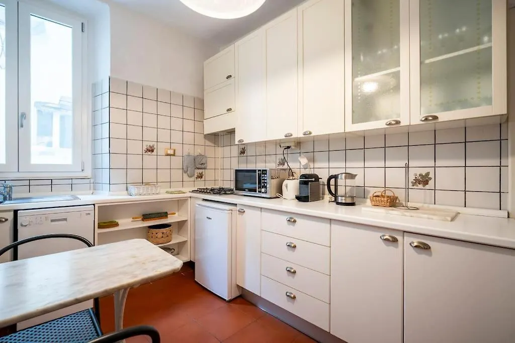 Apartment Tacconi - Signorile Appartamento 3Bdr Firenze Italia