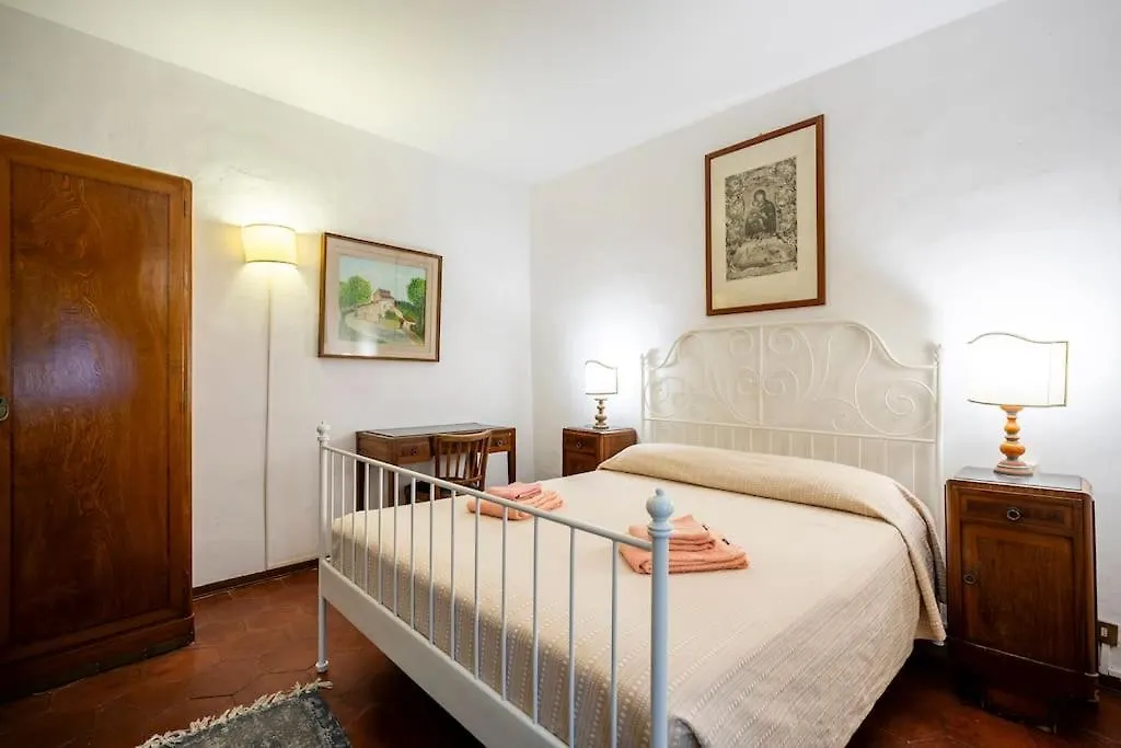Apartment Tacconi - Signorile Appartamento 3Bdr Firenze 0*,  Italia